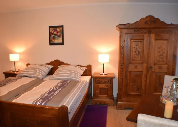 Hotel Buergergesellschaft 2*